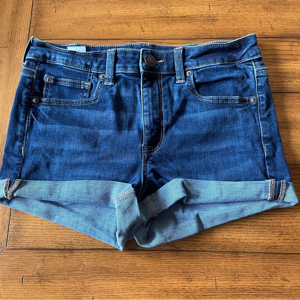 American Eagle High Rise Shortie Denim Shorts 6 Like New